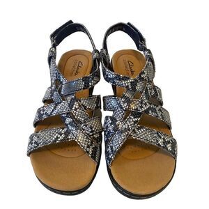 Clarks Collection Ultra Comfort Gray & White Adjustable Velcro Strap Sandals.